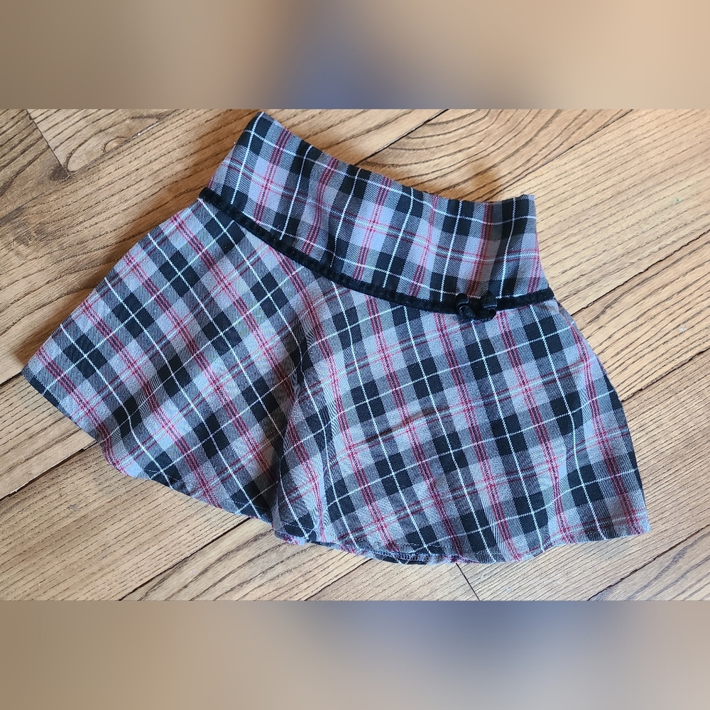 Grey, Red, Black Pleated Skirt Girls 6 Bonnie Jean